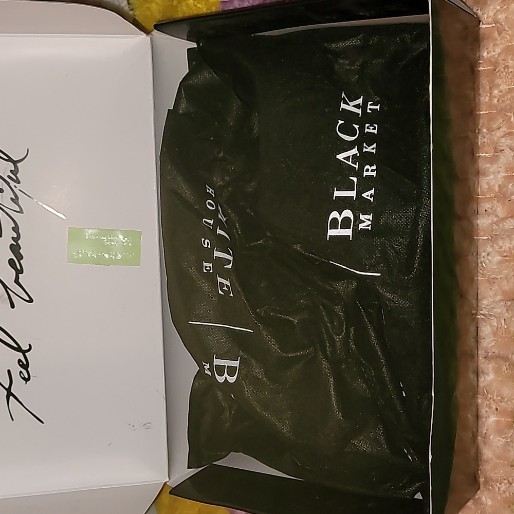 WHBM 'Klaudia' Studded Toe Black Leather Bootie 9M Like New In Box w/Dust Covers - Picture 10 of 11